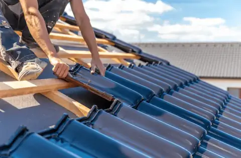 Couverture - Valcourt